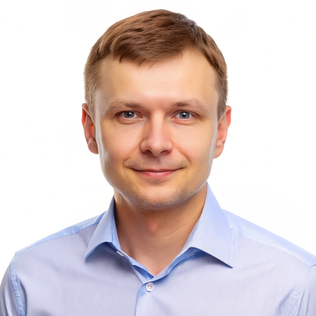 Павел Фролов
